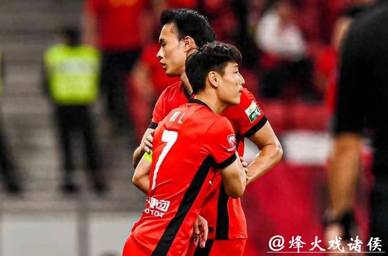 莱昂纳多、蒋光太、武磊、刘若钒和王振澳未登场,国际热身赛暴露海港伤病潮 莱昂纳多、蒋光太、武磊、刘若钒和王振澳未登场,国际热身赛暴露海港伤病潮